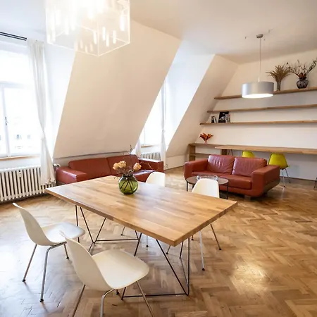 Bright Stylish Apartment Prague