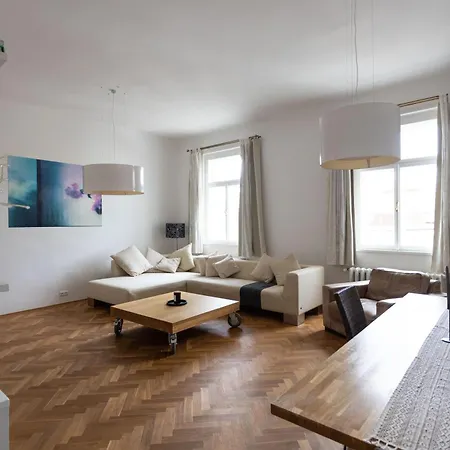 Apartment Bright Stylish Prague